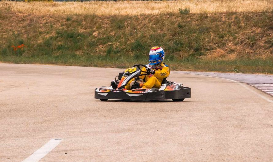 Karting avec un enfant de 8 ans : à vérifier avant